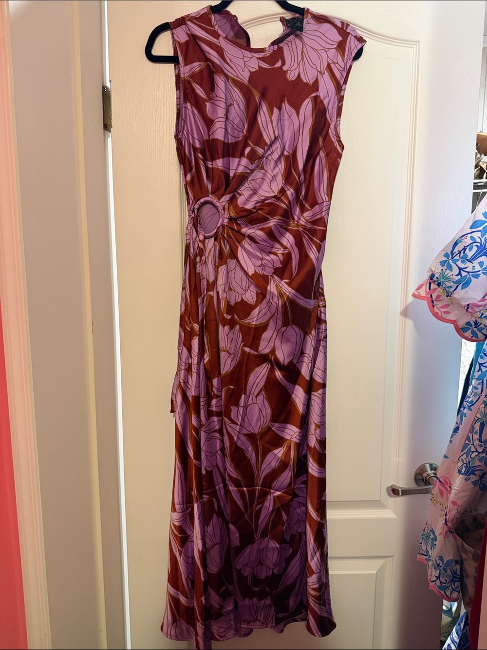 Never worn House of Harlow 1960 Purple Floral Midi Dress with Twist Detail